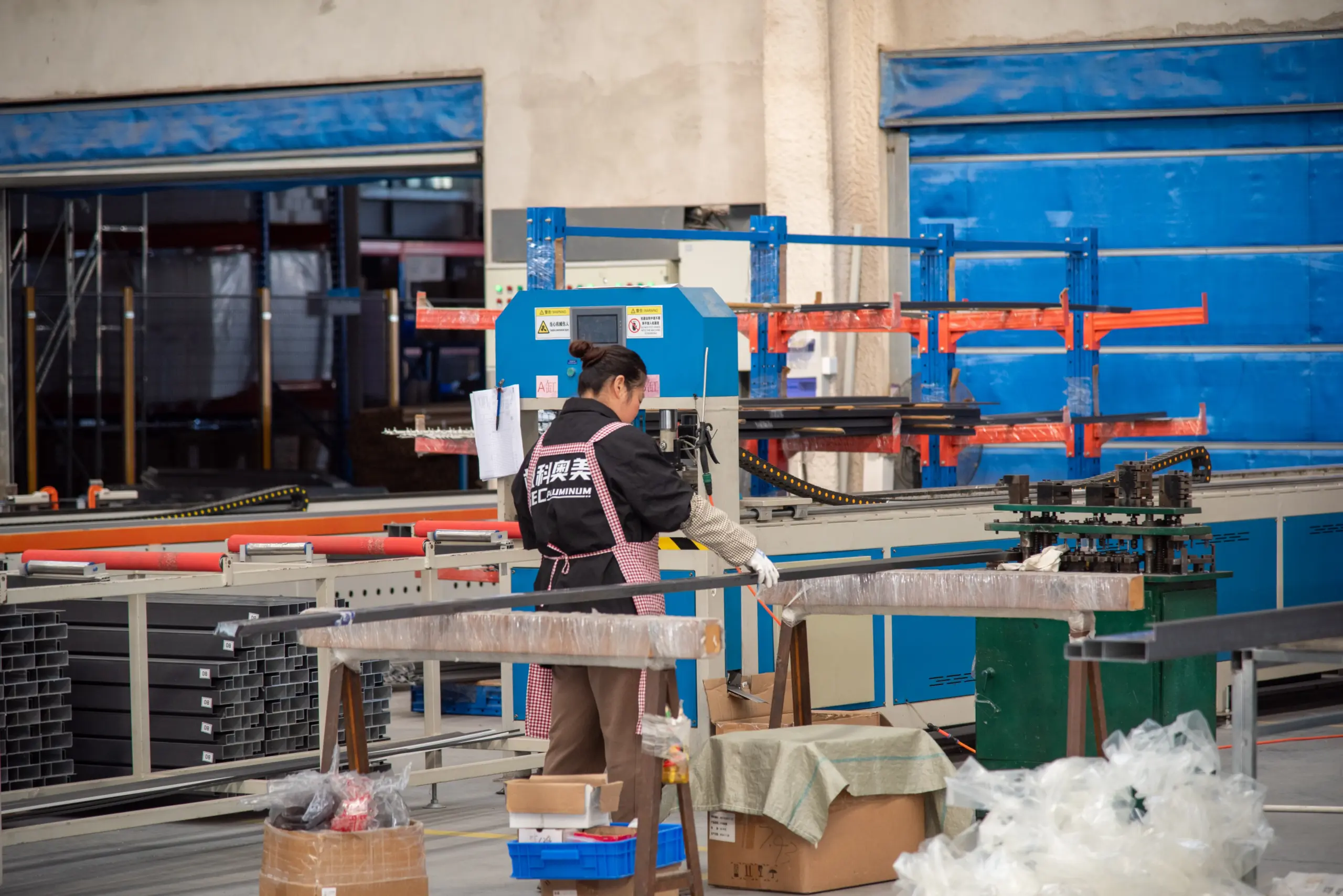 Outdoor structure production coordination
